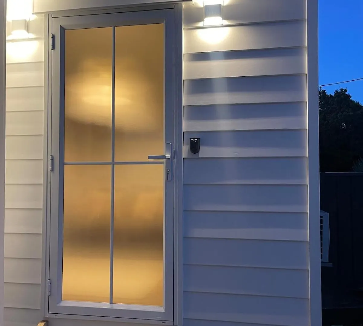 Luxe Tiny Home Near Cbd With Swimming Pool Brisbane Apartment